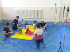 -爱乐游亲子游泳俱乐部