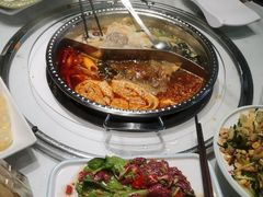 -乡土黄·鲜牛肉火锅·小龙虾(兴业街店)
