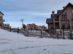 -丝绸之路山地度假区滑雪场