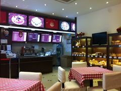 -红宝石·鲜奶小方·海派西点房(南丹店)
