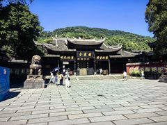 -峨眉山报国寺