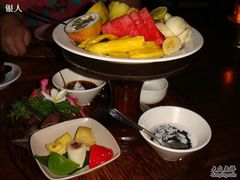 甜点拼盘-DiAtas by Art Cafe Bumbu Bali