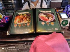 -八月美食小馆(银泰城总店)