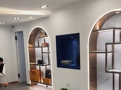 -聚云奢二手奢侈品黄金手表包包回收·中古店(中福城店)