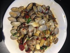 -西街夜油条·麻团包乌饭