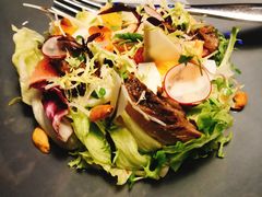 香烤牛肉糖心蛋蔬菜沙拉-佐度王子扒房(天鹅湖店)