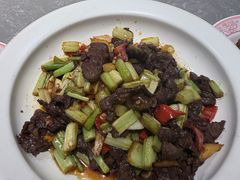 -魏铭鱼头捞饭(晋阳路店)