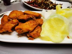 蒜香鸡翅-燕春楼(海河华鼎店)