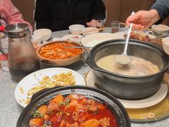 -土砂锅生态山庄·非遗砂锅雅鱼