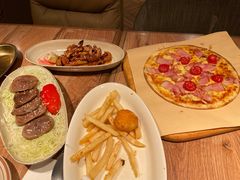 -玛格萝妮比萨屋(陆家浜路店)