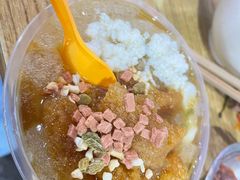 门口的冰汤圆-渝味黄姐火锅(黄泥村店)