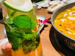 -山城外·非遗酸菜鱼(财富中心店)