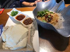 -95号酱骨·一块豆腐(展春园西路店)