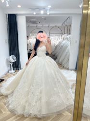 -予白婚纱礼服馆