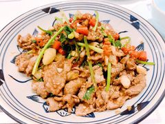 -丹江口渔村·湘味厨房(桃园店)