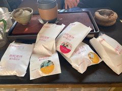 -嘉华鲜花饼(四方街旗舰店)