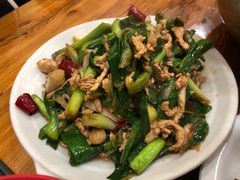 大蒜炒肉丝-黑皮酸菜鱼(绣花巷店)