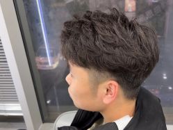 -藤野造型烫染·漂发
