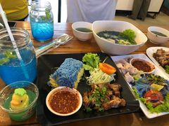 -蝶豆花蓝面条