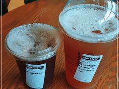 -星巴克(上海汇锦里店)