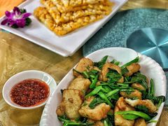 菜头粿炒芥兰-莲华素食府