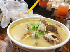 鲜汤花甲粉-何记花甲(海岸城旗舰店)