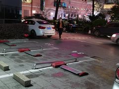 -美罗城停车场