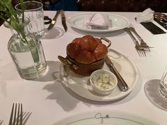 餐前面包黄油-壳里西餐厅Coquille Seafood Bistro(蒙自路店)