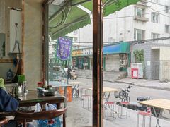 靠窗位-白老大羊杂碎稍麦