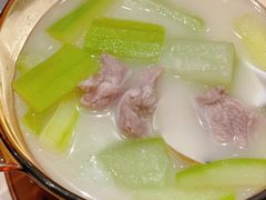 -景月阁空中食府(希尔顿酒店)