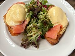 -ROAST coffee & eatery