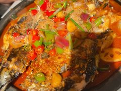 -鸣记脆皮烤鱼(三八广场店)