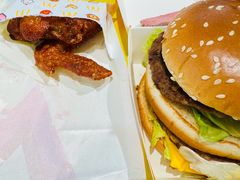 安格斯MAX厚牛培根堡-麦当劳(西单明珠店)