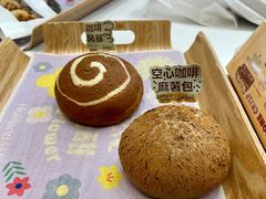 -好利来(上海虹桥新天地Lab主题店)