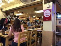 -J Daeng Seafood
