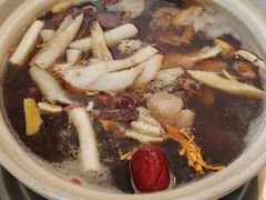 -天宜隆蘑菇宴火锅(石景山旗舰店)