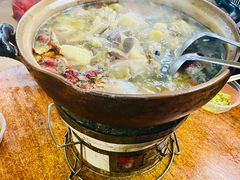 -威邵鸡煲(西华路总店)
