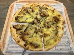 牛肝菌蘑菇鸡肉披萨-卡朋西餐(扬名广场店)