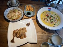 -蜜桃餐厅·伴山(湖滨商业街店)