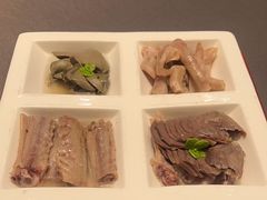 -香山湖家家宴(中山陵店)