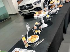 -上海星瀚奔驰4S店(红柳路店)