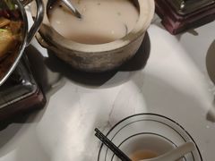 -小凤庭·地道湖北菜武昌鱼·藕汤(38年黄鹤楼店)