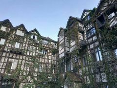 -钟书阁(松江泰晤士小镇店)