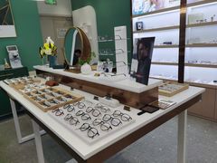 -无界眼镜MaxLess(南翔印象城店)