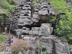 -梭布垭石林景区