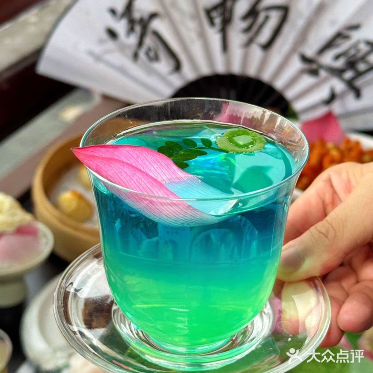 豫园的！在这家get曲水流觞荷花宴