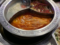 -钢管厂五区小郡肝串串香火锅(人民广场店)