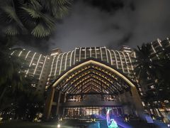 -三亚湾海居铂尔曼度假酒店