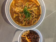 -粉吖吖·邵阳米粉(体育西路店)