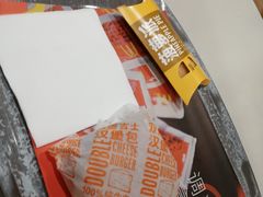-麦当劳(轻轨曹杨路店)